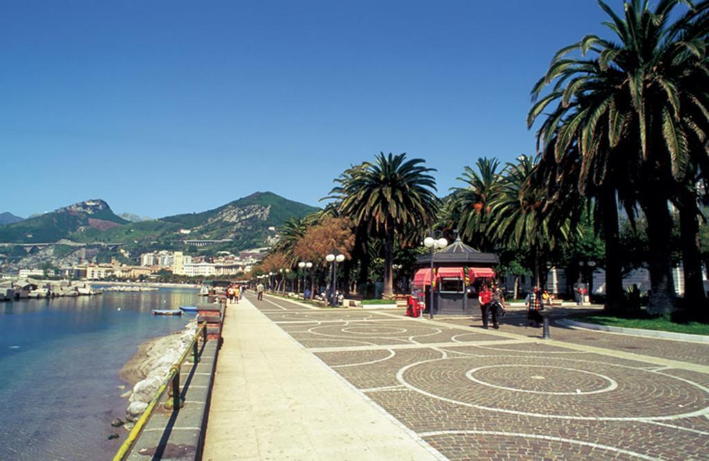 Sichelgaita Apartment Salerno Luaran gambar